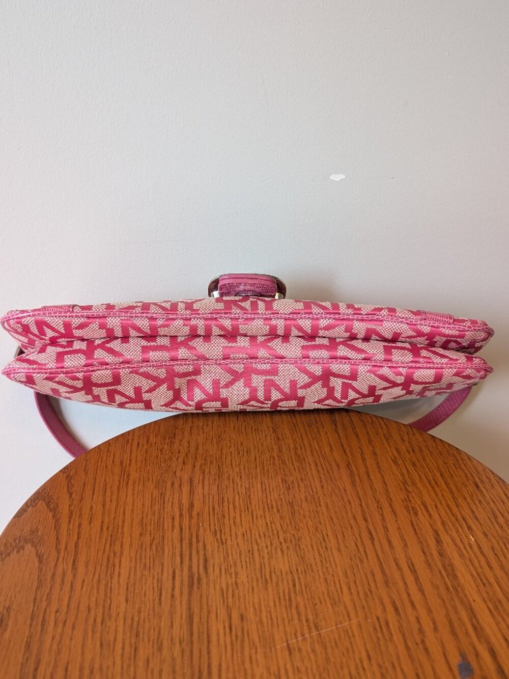 Y2K DKNY Monogram Baguette Pink Shoulder Bag - Picture 9 of 9
